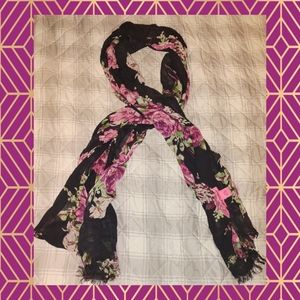 Vintage Rose floral Betsey Johnson scarf